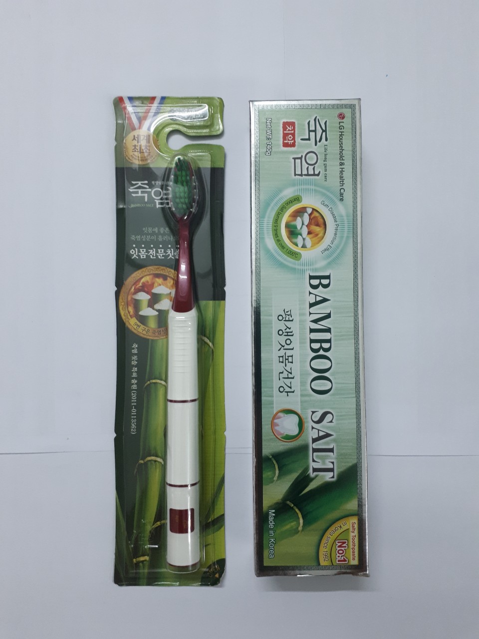[HCM]Kem đánh răng muối tre Bamboo Salt 140g