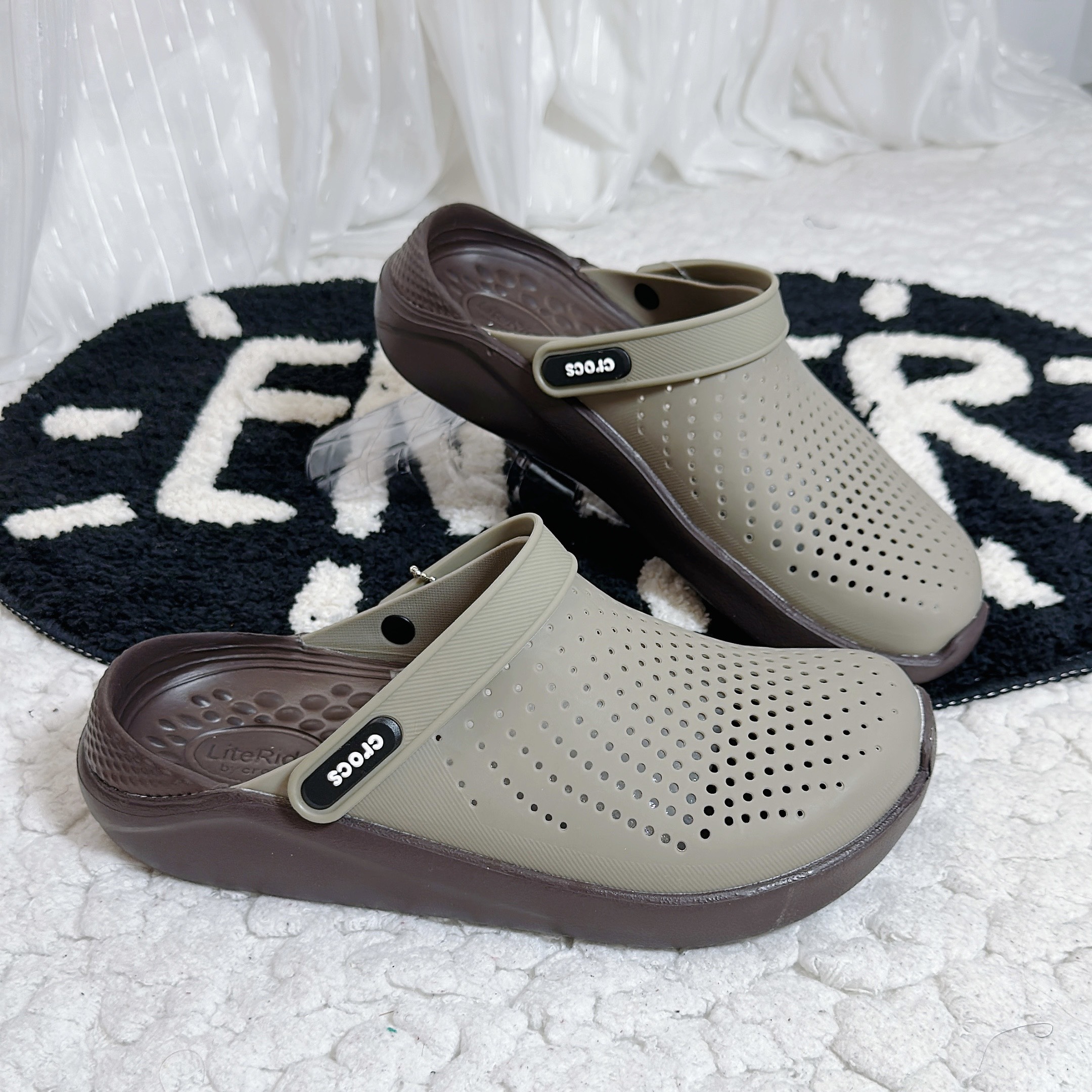 Online literide clog sandals men and women's white sole orange red sole, personality super light rain walking comfortable anti-slip, with holes breathable, authentic box-with real picture and video