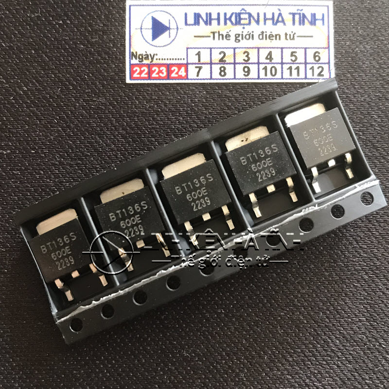 Túi 15 con Triac BT136S-600E BT136 dán