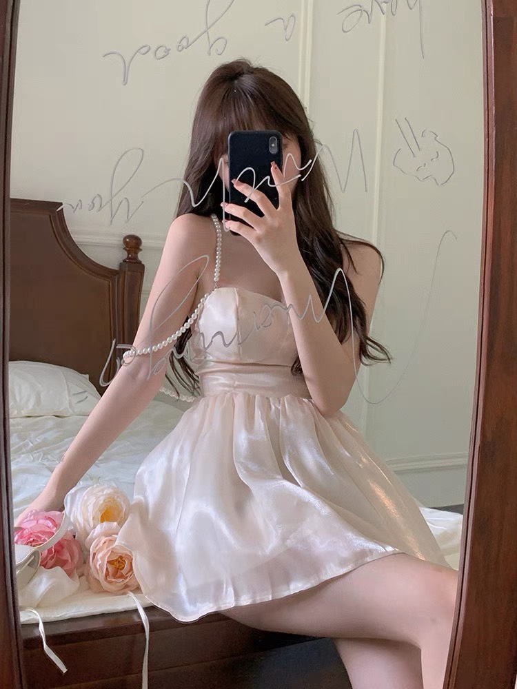 đầm tơ phối cườm lưng mẫu mới sang chảnh ldt7