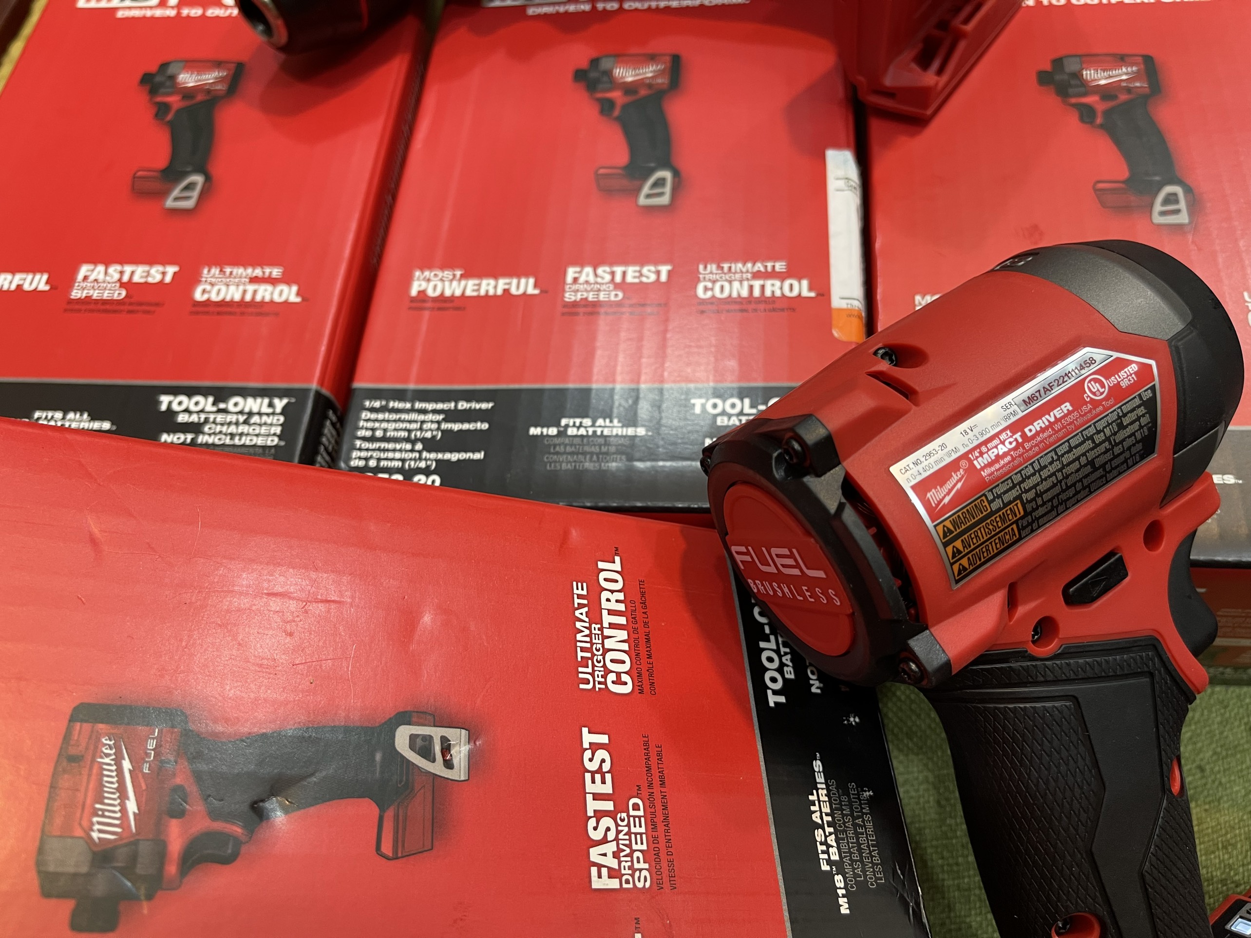 Máy vặn vít Milwaukee 2953