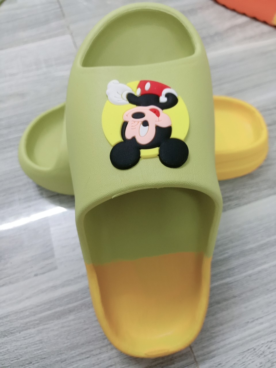 DÉP Bánh mì Chuột Mickey dễ thương cho BÉ. ( FORM NHỎ NÊN CHỌN TĂNG 1 SIZE)