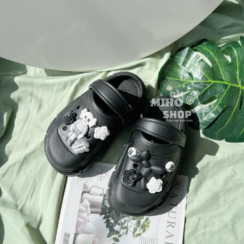 Dép sục dép crocs loại 1 kèm 10 sticker siêu đẹp cho bé