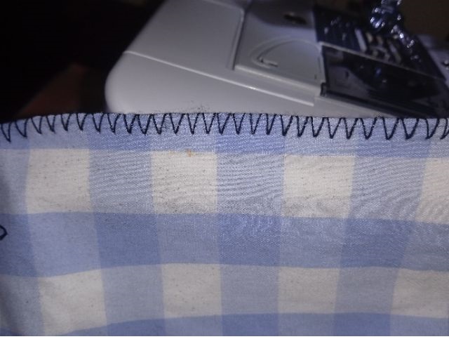 [HCM] (QUÀ TẶNG) Chân vịt vắt sổ máy may gia đình