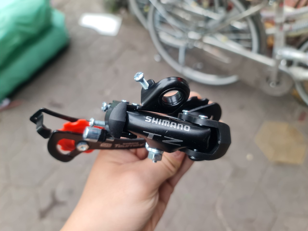 Củ đề, Cùi đề Xe đạp Shimano Tourney RD-TZ50 (bắt ốc và móc trục) - Loại đẹp