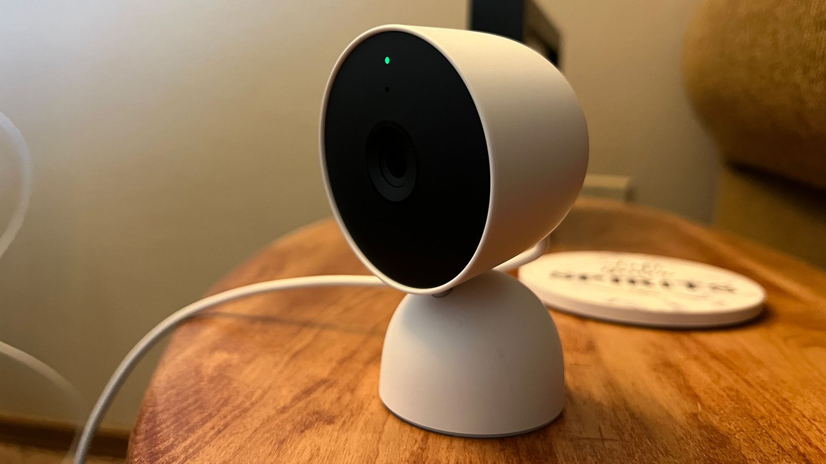 camera quan sát google nest cam indoor 2