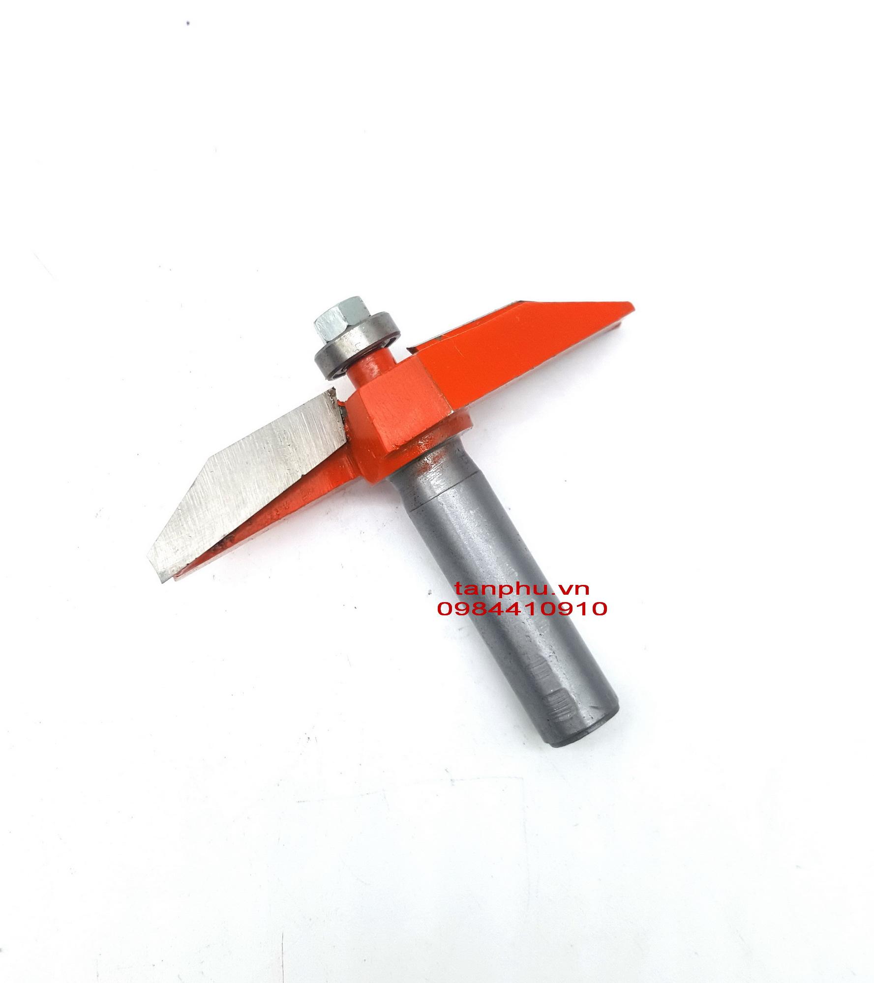 MŨI PHAY VÁN HUỲNH CỬA 14