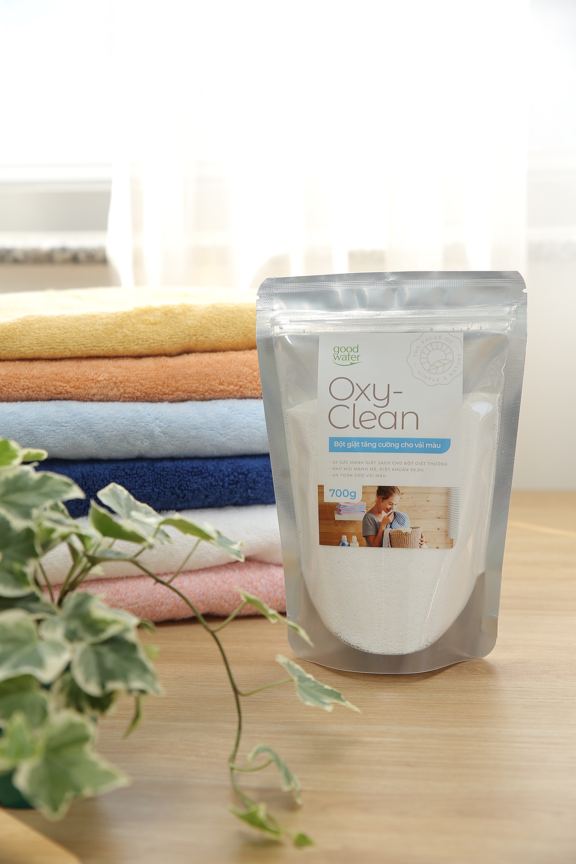 Bột giặt tăng cường Oxy-Clean 700g