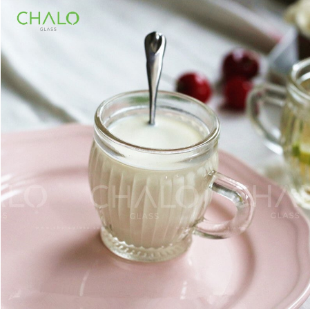 Cốc thuỷ tinh sọc có quai 150ml, cốc đựng nước ép, cafe đa năng