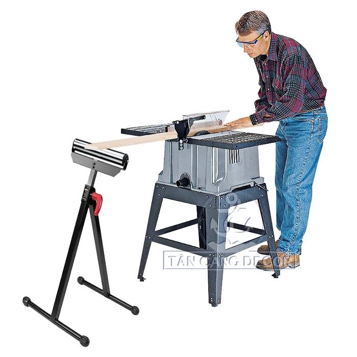 Thiết bị đỡ phôi có con lăn trượt