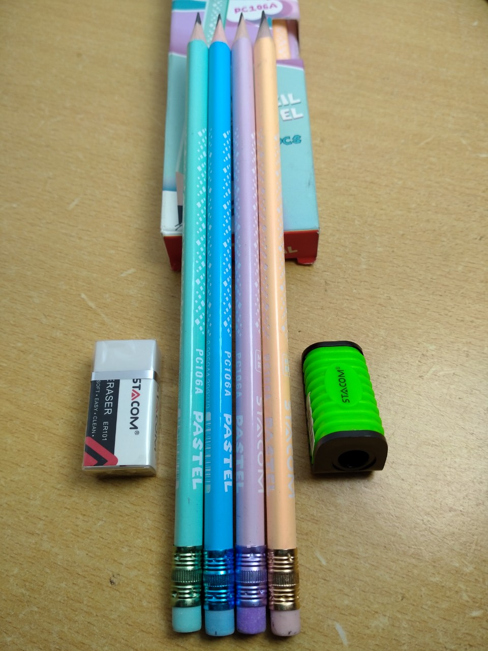 BÚT CHÌ GỖ 2B STACOM ( MUA 12 BÚT TẶNG 1 GỌT, 1 TẨY )