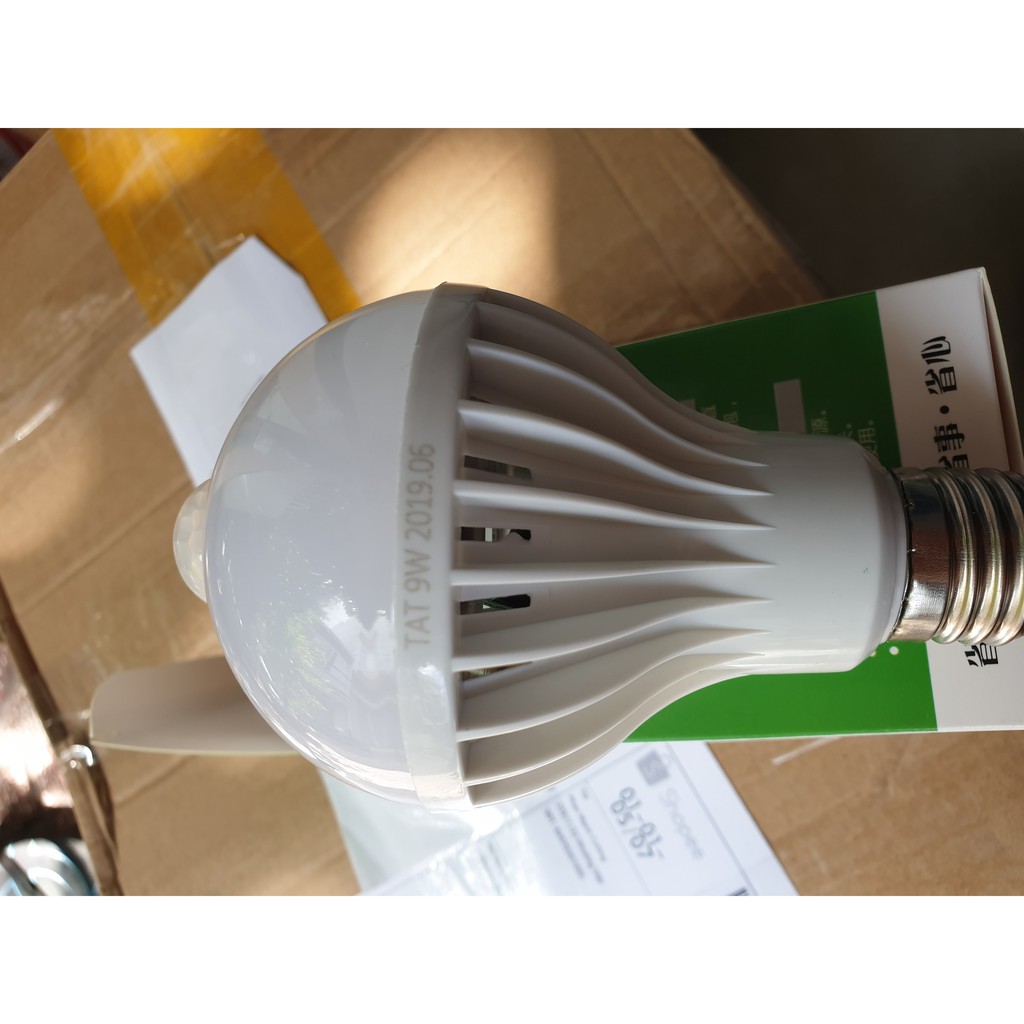 Bóng led cảm ứng chuyển động