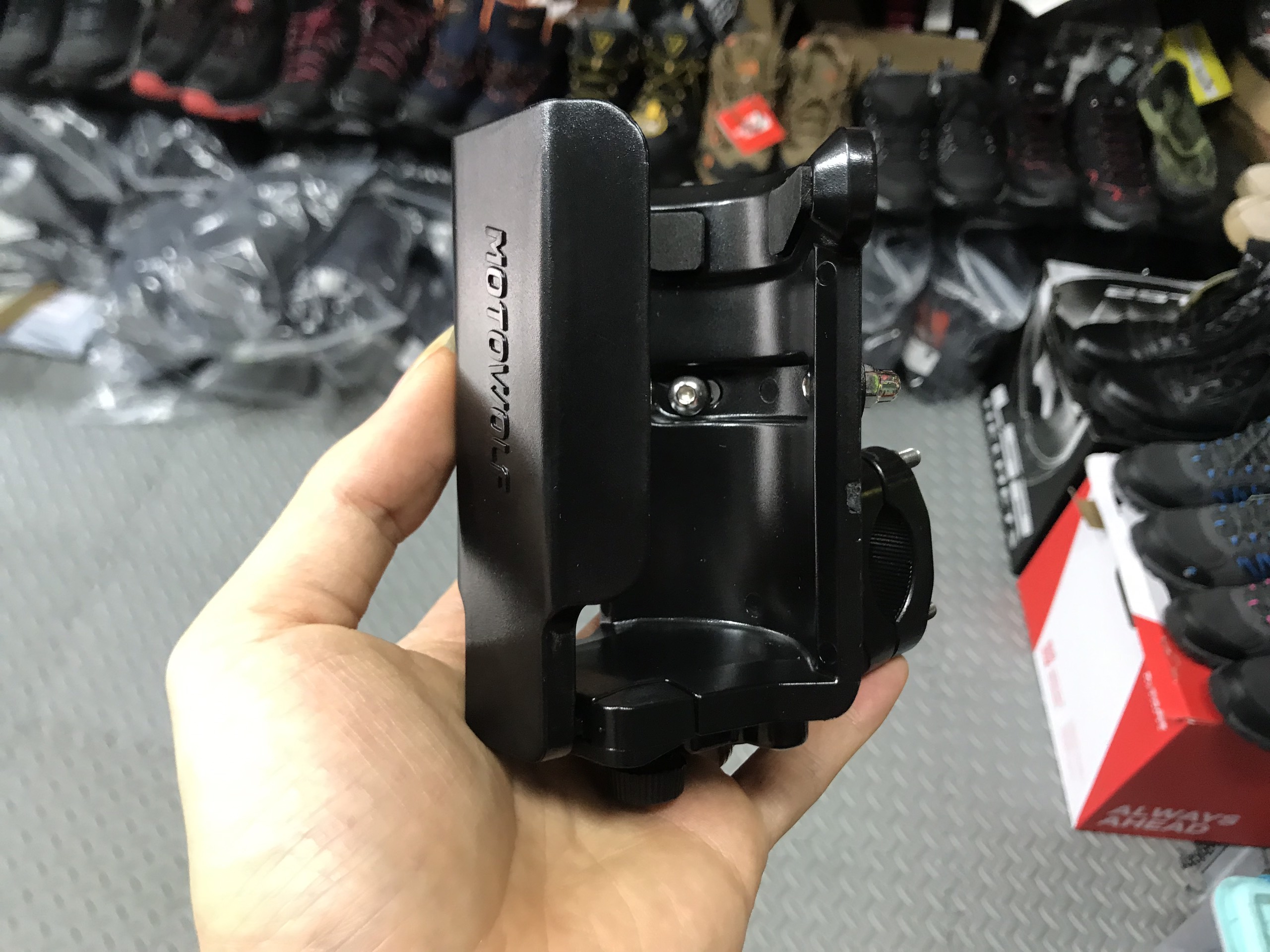 [CHÍNH HÃNG] Giá đỡ bình nước MOTOWOLF gắn xe máy, xe đạp