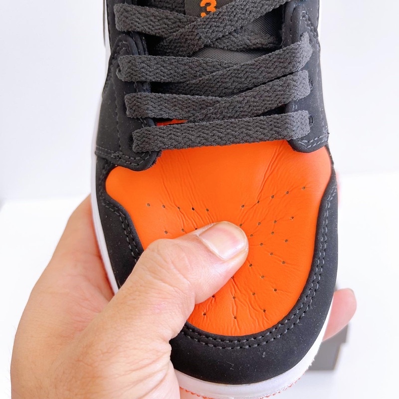 Giày sneaker cổ thấp | J0rdan 1 Low Cam đen
