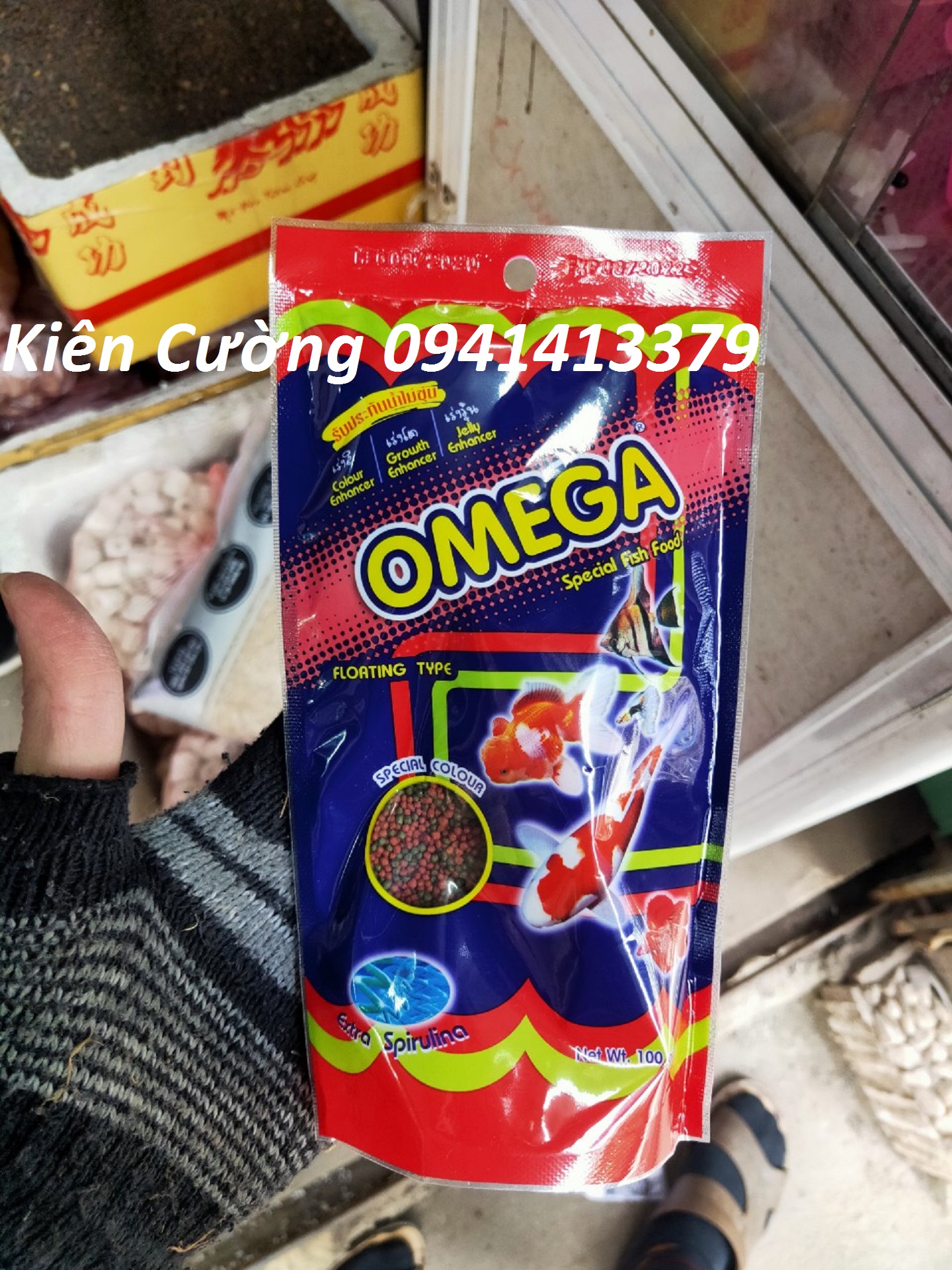 Thức ăn cho cá cảnh chống đục nước Omega hạt nhỏ 100g