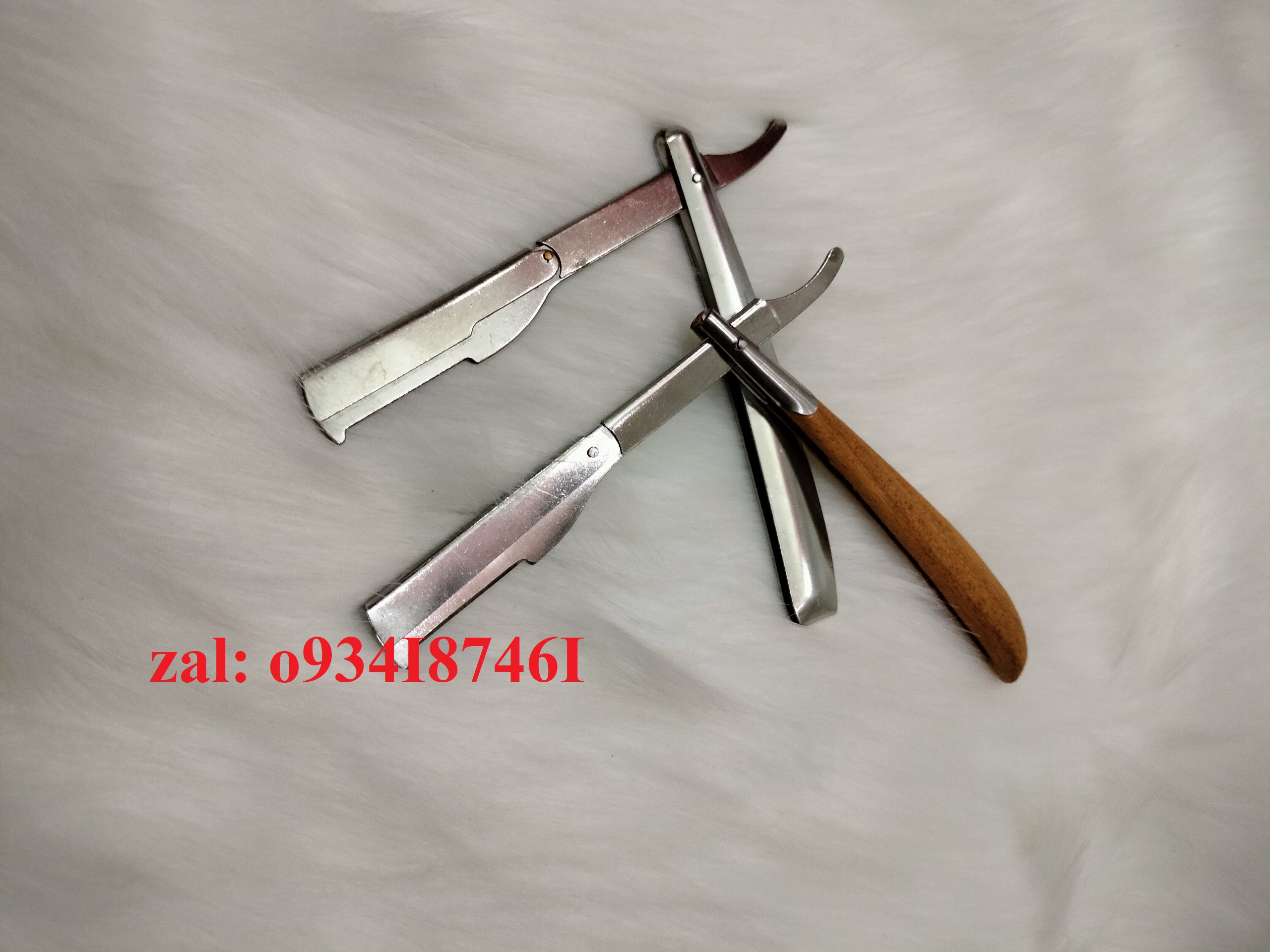 Dao cạo cán gỗ hoặc cán inox