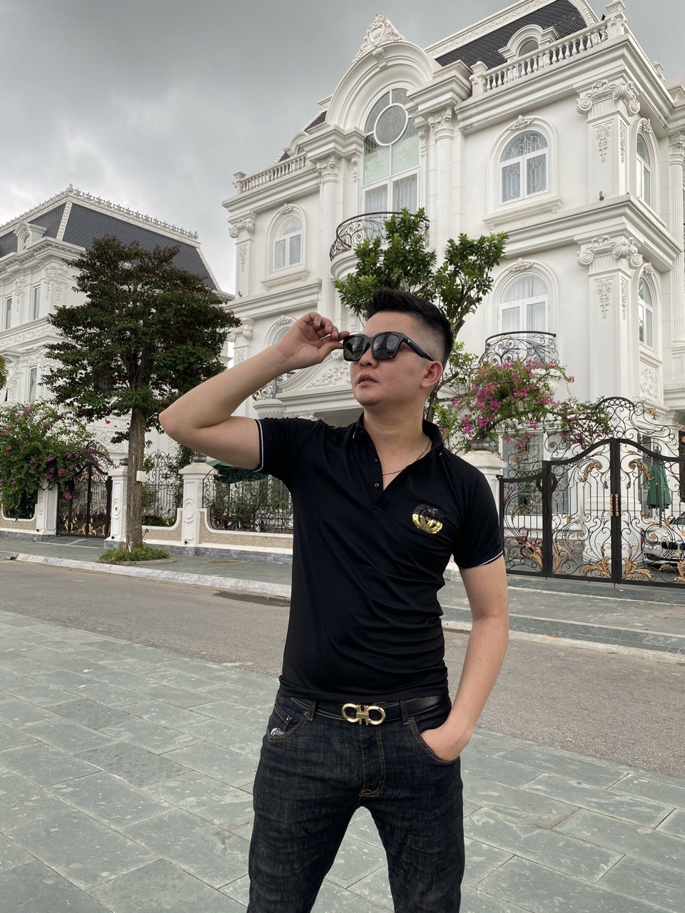 ÁO THUN NAM THÊU HỌA TIẾT GUCCI