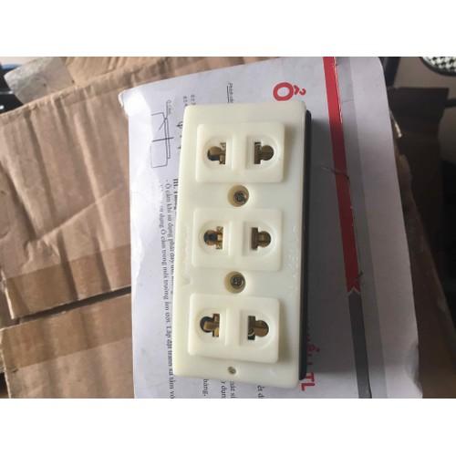 Ổ cắm 3 ngả đa năng Vinakip