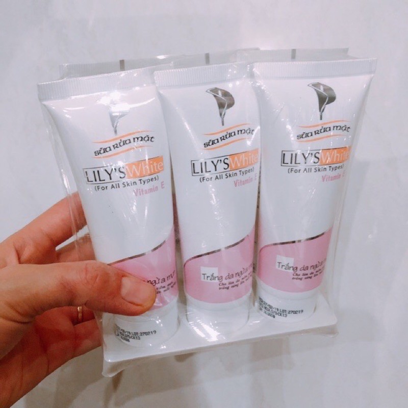 Sữa rửa mặt lyly white trắng da ngừa mụn