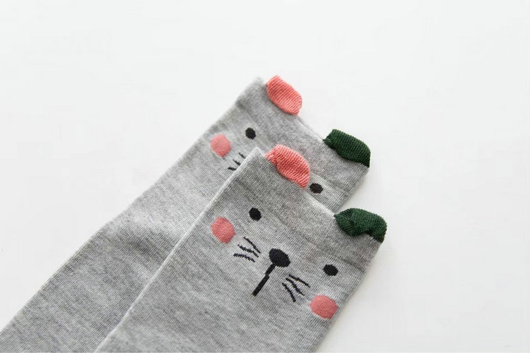 Vớ nữ cotton hình thú 3D cao cổ