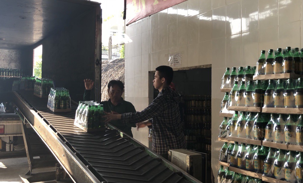 Bia Tươi Naviken (chai nhựa 850ml) CHÍNH HÃNG
