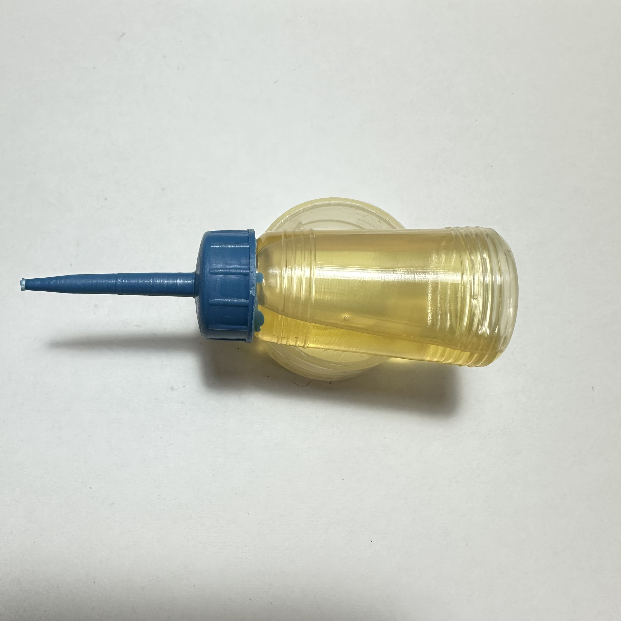 1 Bình dầu 50g tra động cơ, quạt điện, máy may