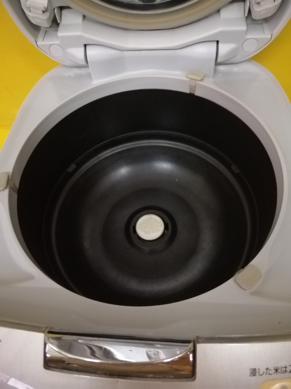 Nồi cơm nội địa Nhật NATIONAL SR-SE101 (1.0L) van dài bù ẩm