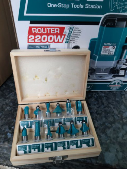 Bộ 12 mũi phay gỗ 12mm Total TACSR2121