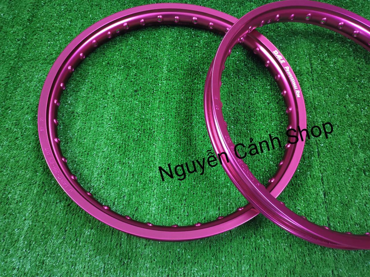 cặp niềng DALE 1.4 1.4 17 IN màu hồng