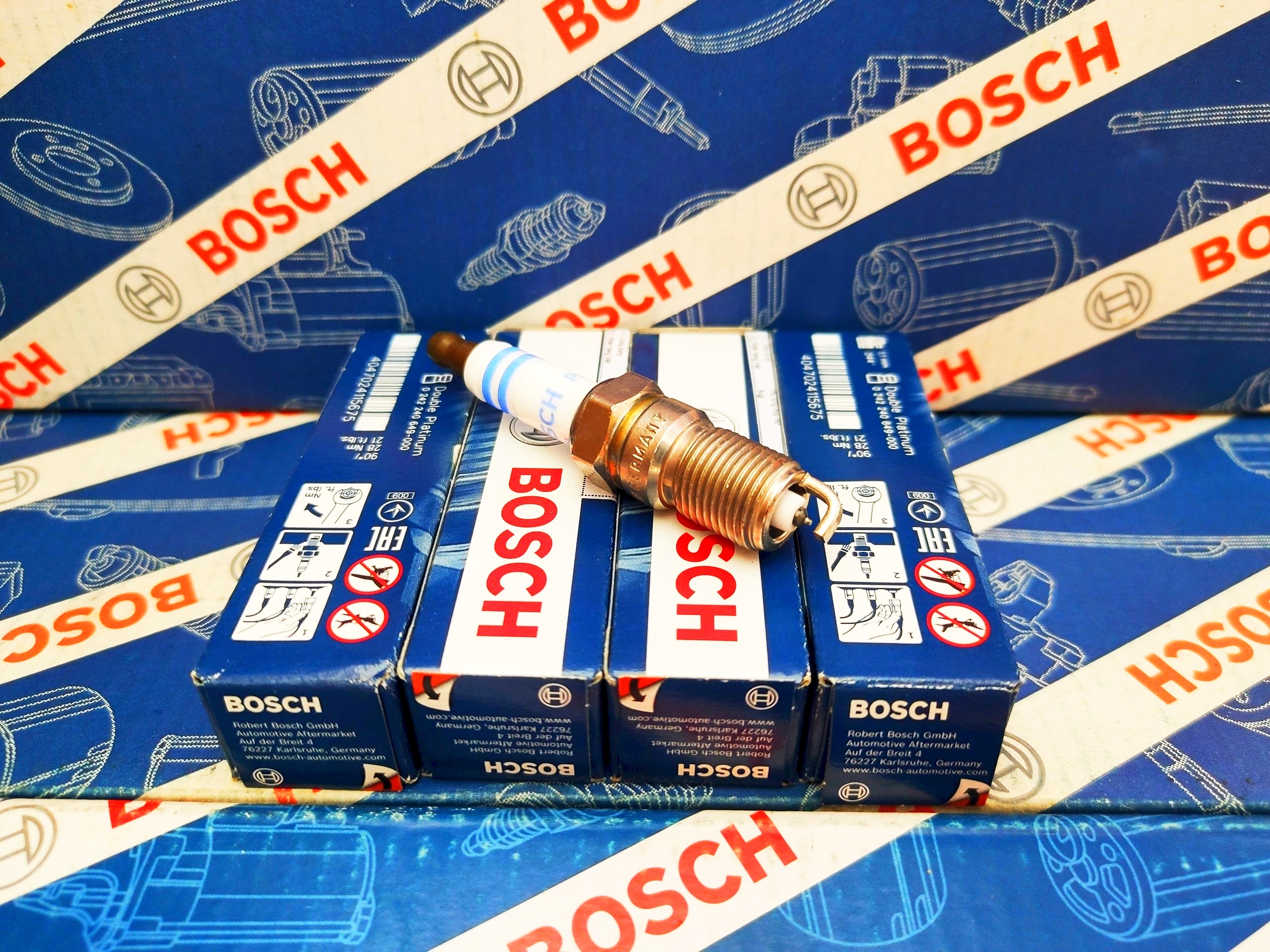 Bộ 04 Bugi Chân Côn Ngắn Ford Mondeo Focus Escape 3.0/2.3 (-2006) Mazda 6 (-2008)