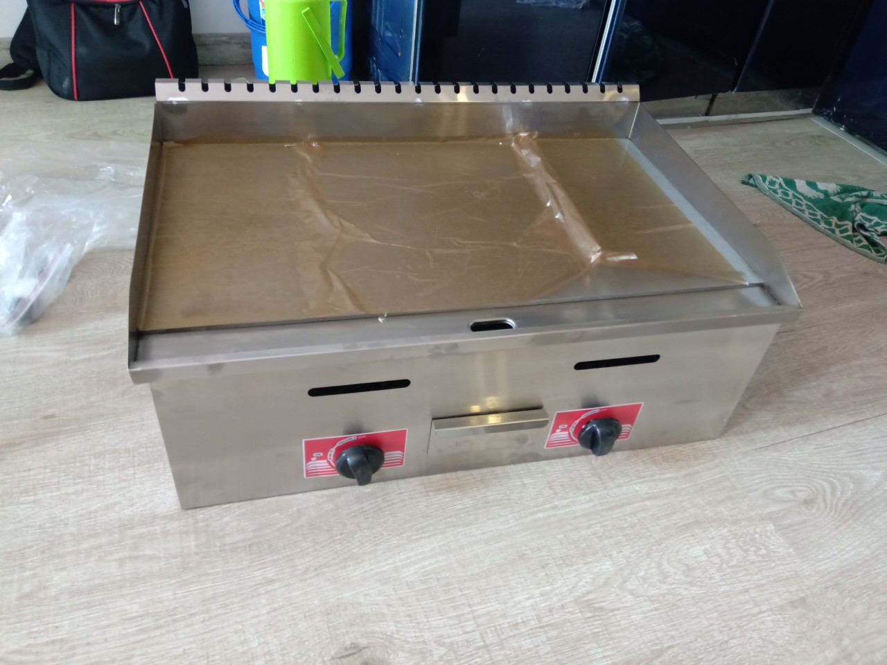 Bếp rán phẳng, bếp chiên rán thực phẩm dùng gas