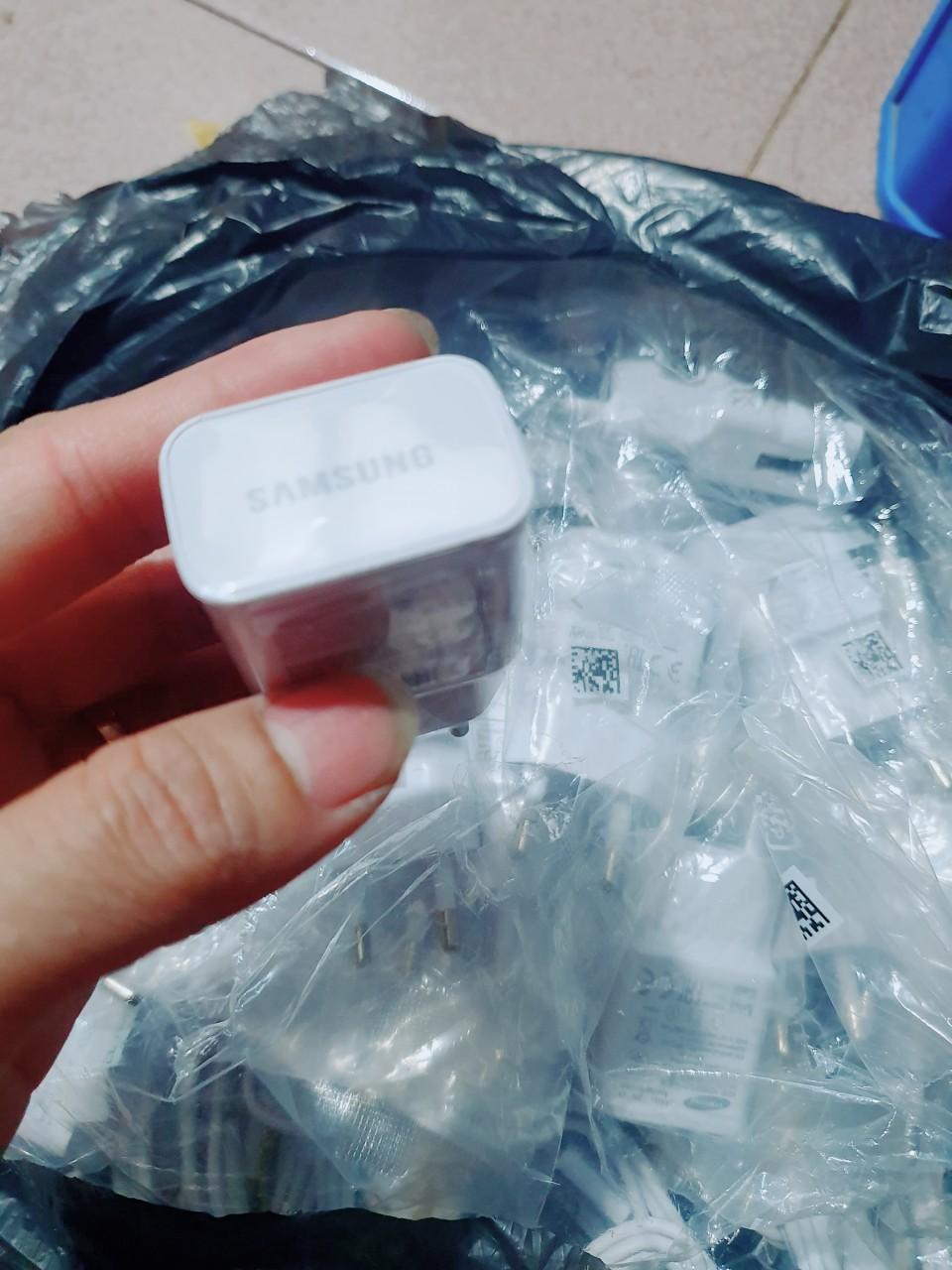 Củ sạc SamSung 5V-2A ổn định sạc nhanh