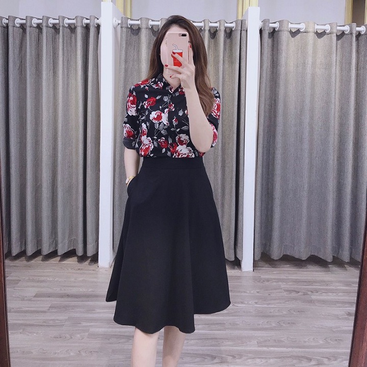 Chân váy xếp ly đầu gối duyên dáng
