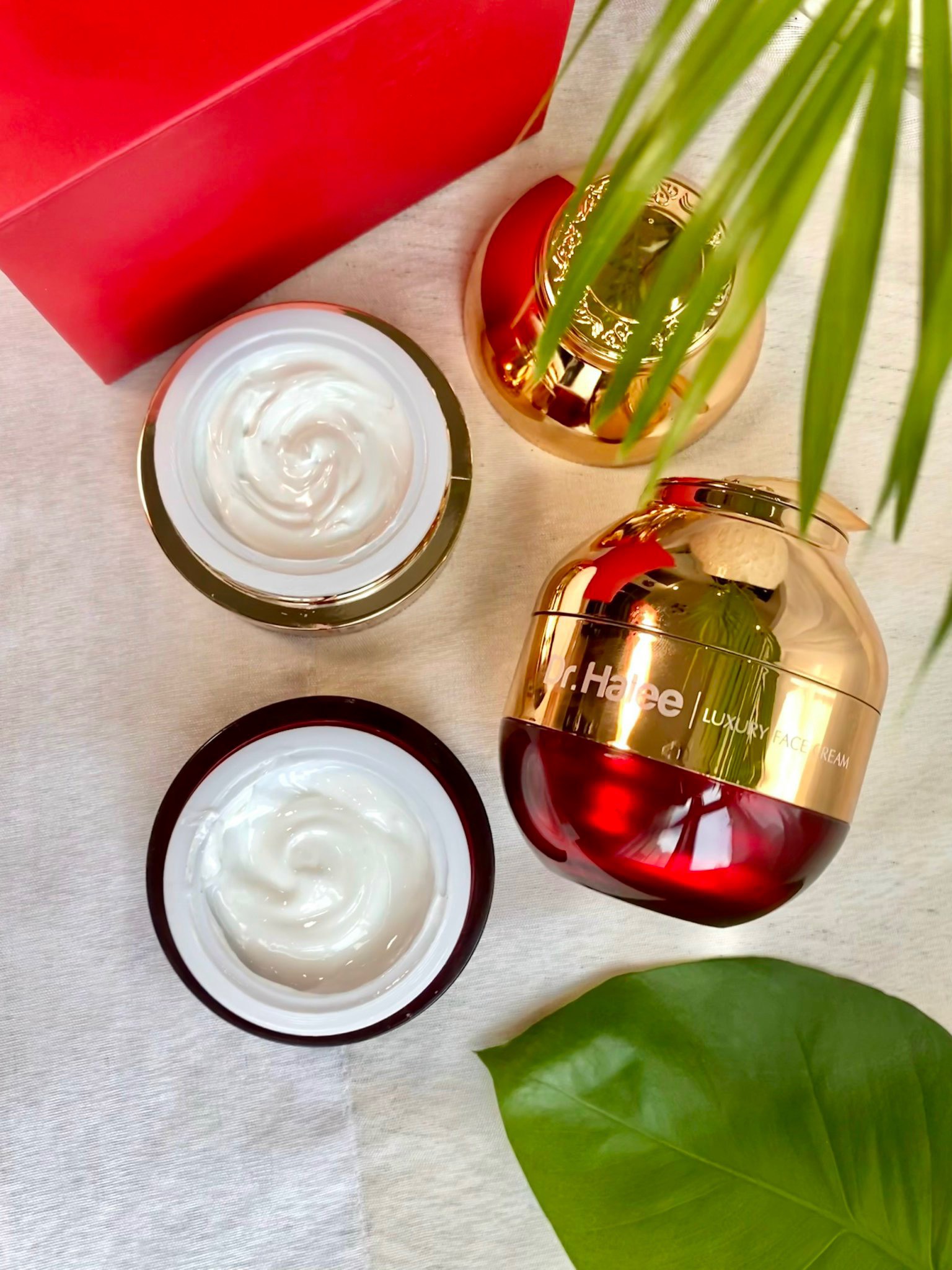 Kem Face Ruby Lựu Đỏ Dr.Halee Dưỡng Trắng Da Ngày & Đêm 50g