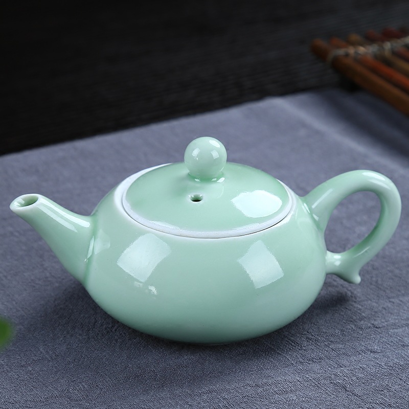 Bộ ấm chén sứ pha trà cao cấp họa tiết đàn cá 3D