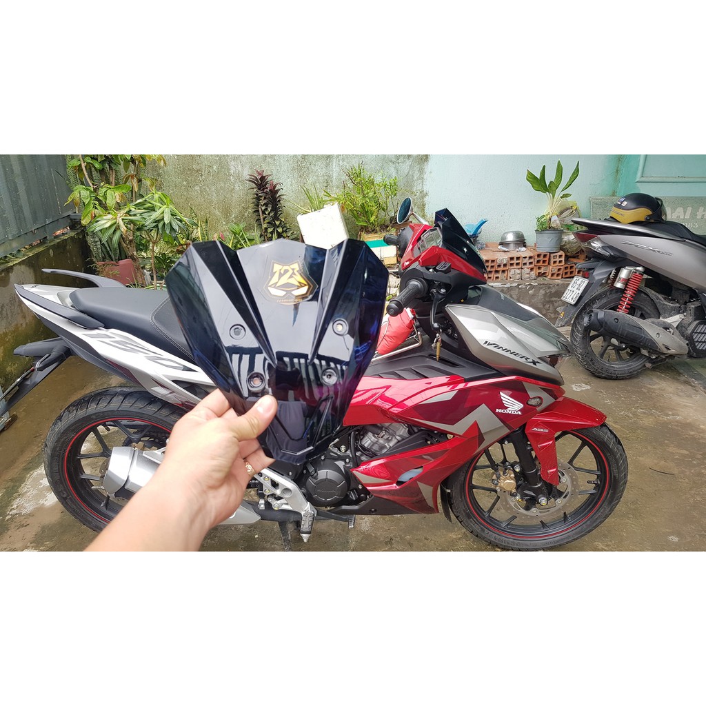 mão chắn gió xe winner X kiểu sừng