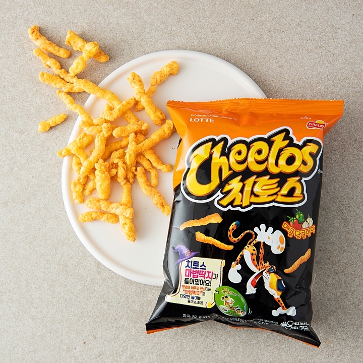 LOTTE) Snack Cheetos Vị Cay Ngọt - [롯데] 치토스 매콤달콤한맛 82G