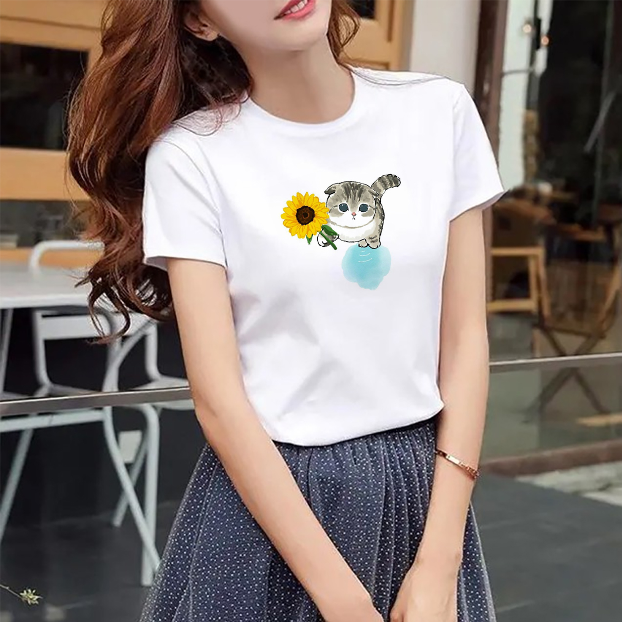 áo thun nữ in hình mèo bông hoa