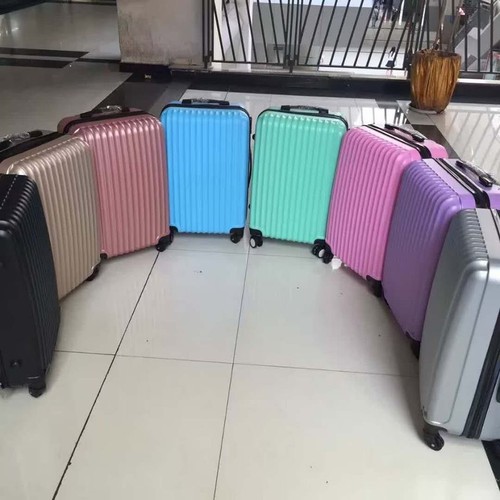 VALI NHỰA DU LỊCH SIZE 20