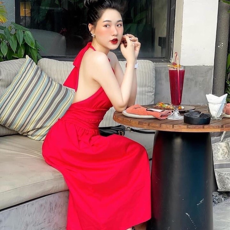 Maxi Cổ Yếm Nơ Lưng
