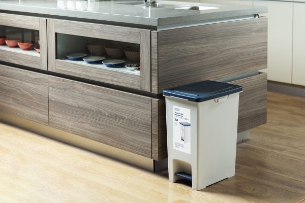 Thùng rác đạp chữ nhật 30L