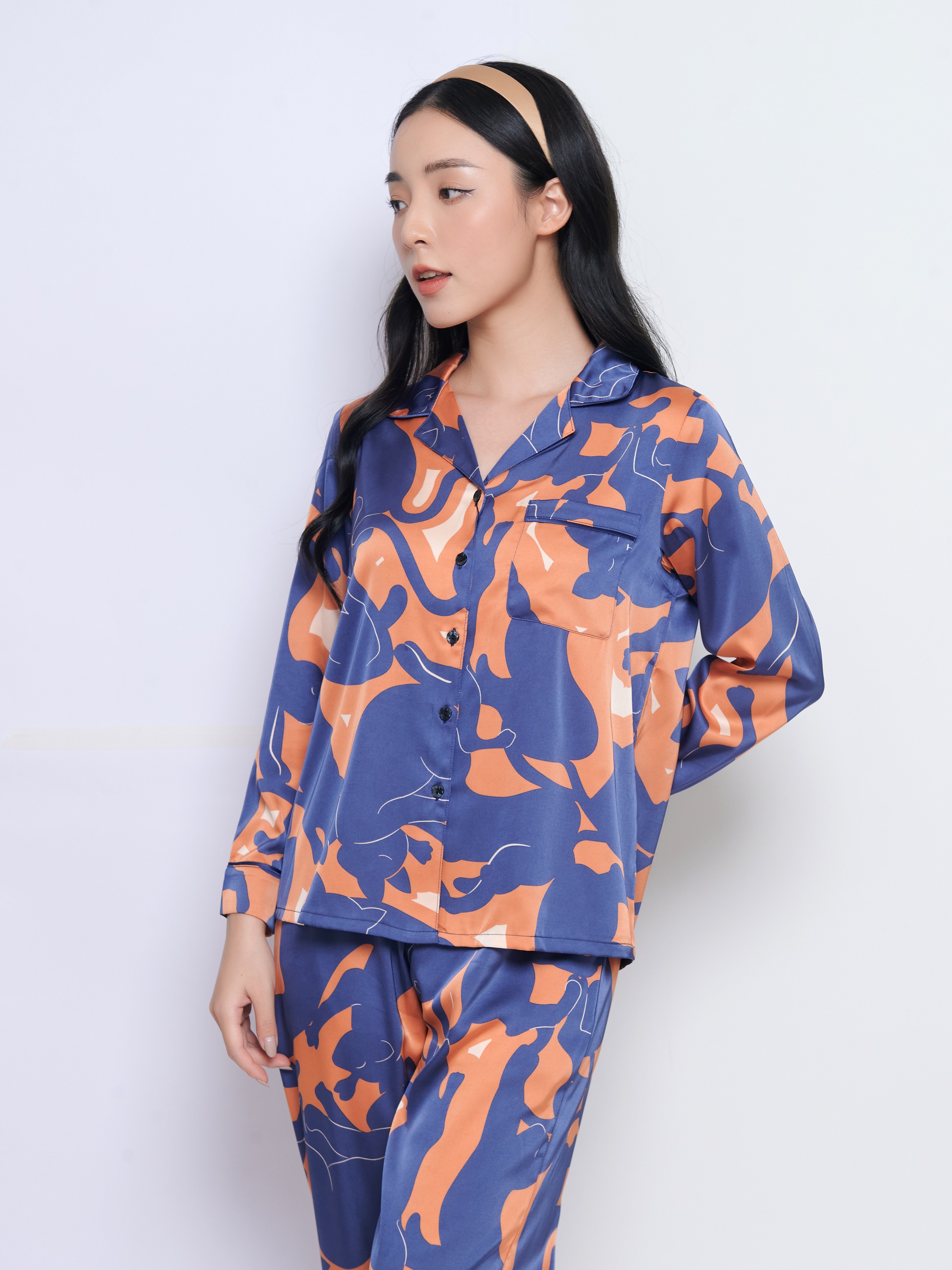 WINNY - Bộ Đồ Dài Suông Lụa Satin Nữ Mặc Nhà 1MNSA22558D