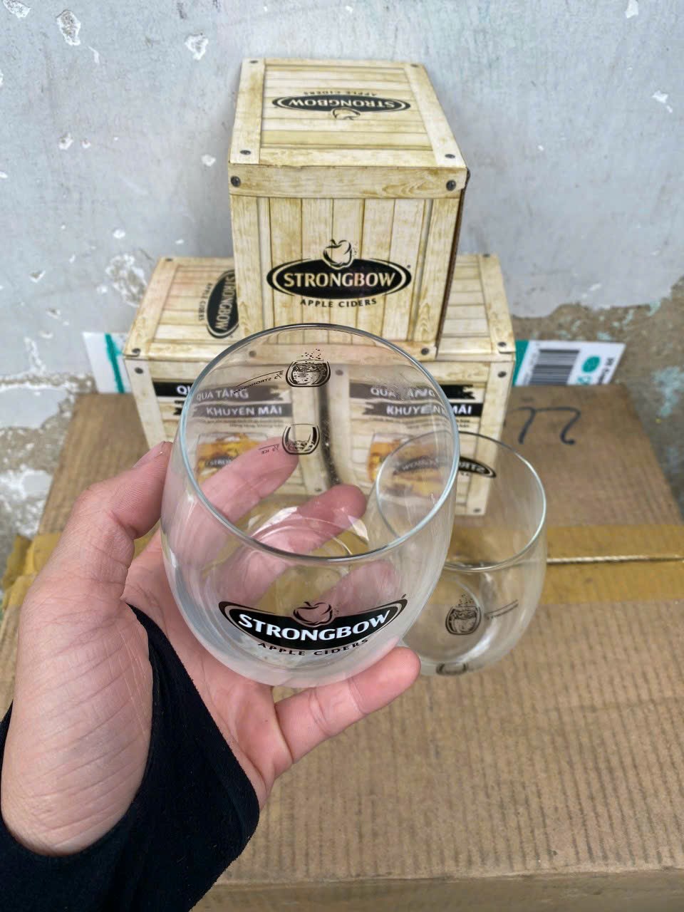 Ly cà phê trứng muối 250ml Strongbow