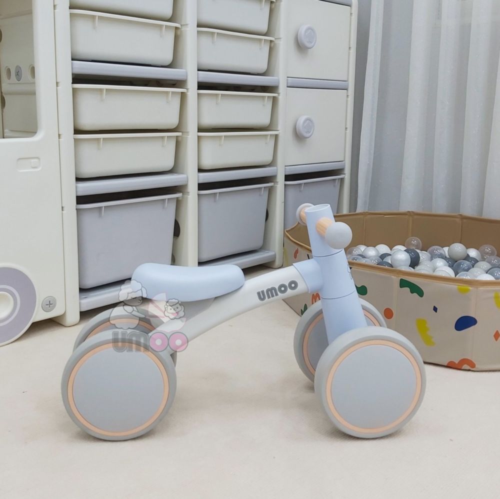 Xe chòi chân Umoo cho bé từ 1-3 tuổi