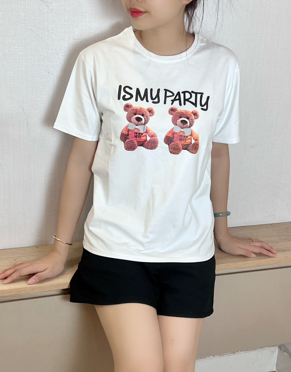 Áo thun thái form vừa in chữ A312
