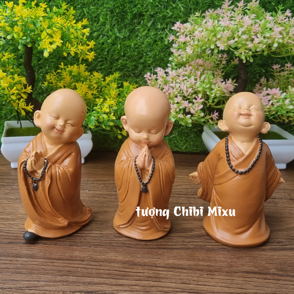 [HCM]Bộ 03 tượng chú tiểu áo nâu - mẫu chú tiểu đứng đeo chuỗi 13cm