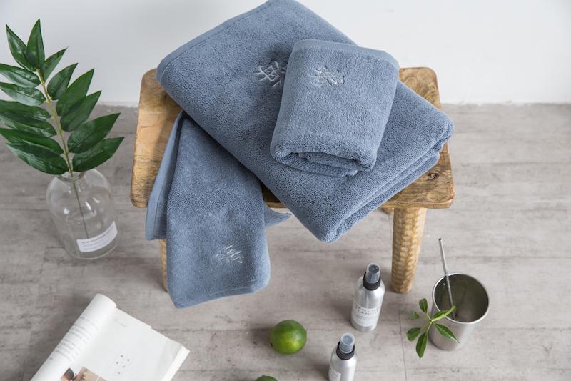 Xuất Khẩu Dày Nghề Thêu Trong Phong Cách Bắc Âu Giản Lược Sắc Đẹp Thêu Hoa 100% Cotton 100% Cotton Màu Trắng Tinh Khiết Khách Sạn Rửa Mặt Khăn Mặt