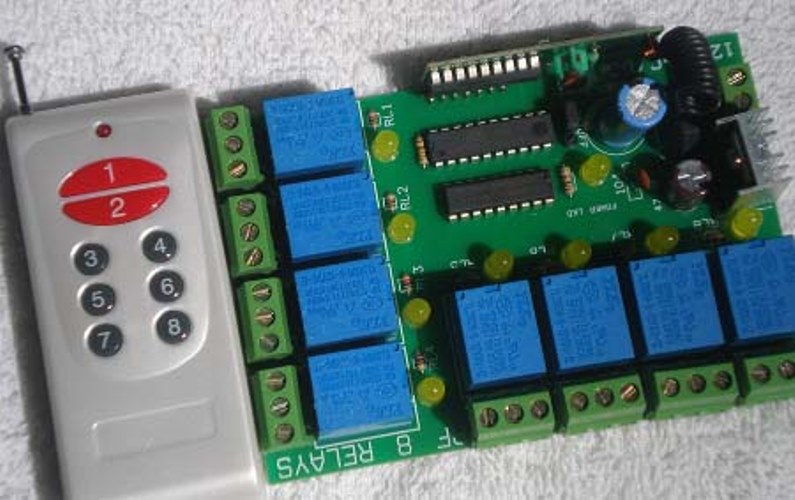 Mạch điều khiển từ xa 8 kênh 12v