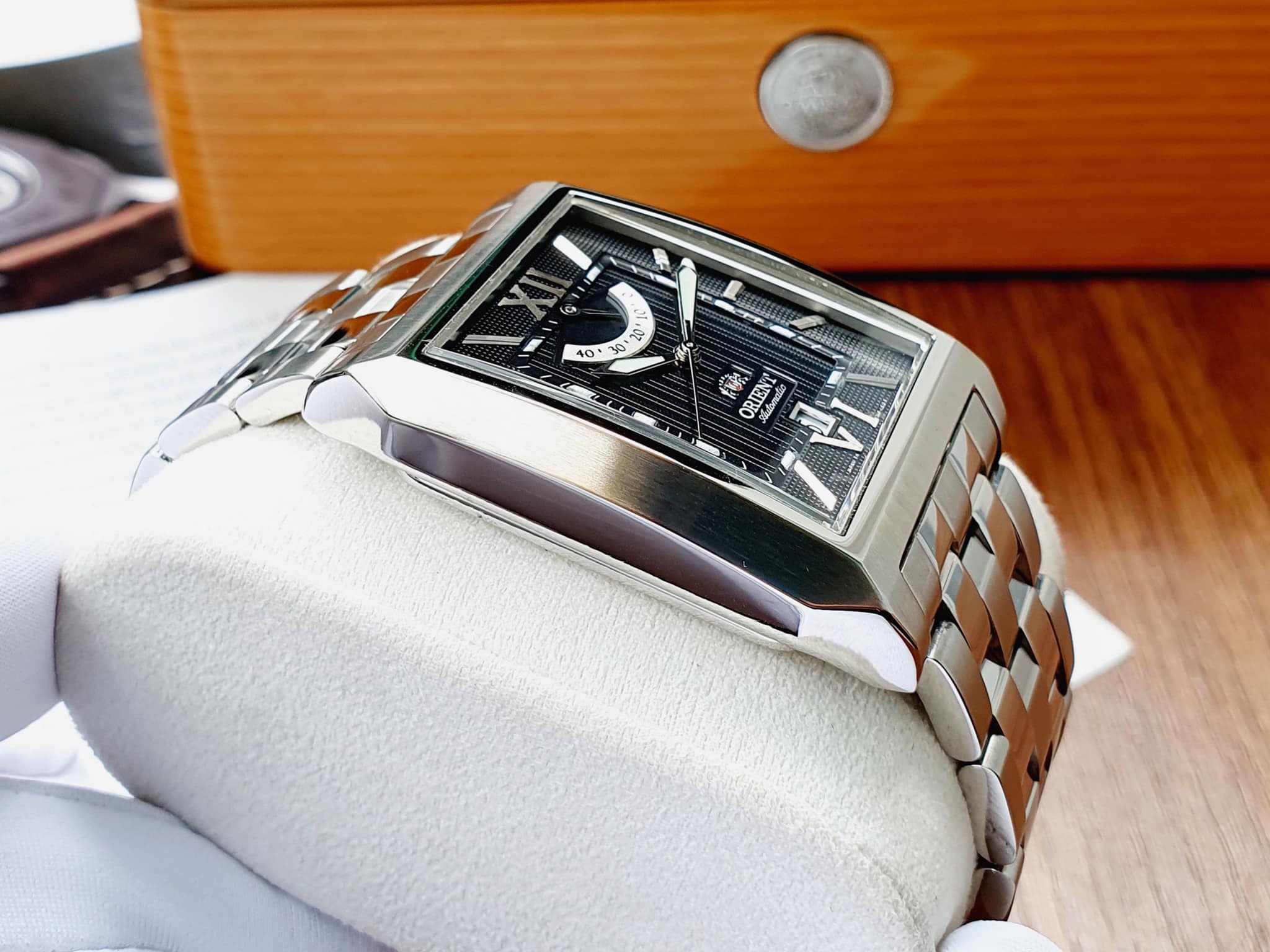 Đồng hồ nam mặt vuông Orient Automatic CFDAF002B - Cực độc đáo và lạ mắt