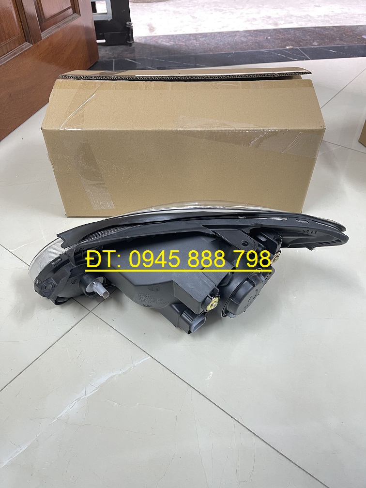 Đèn pha Hyundai Getz